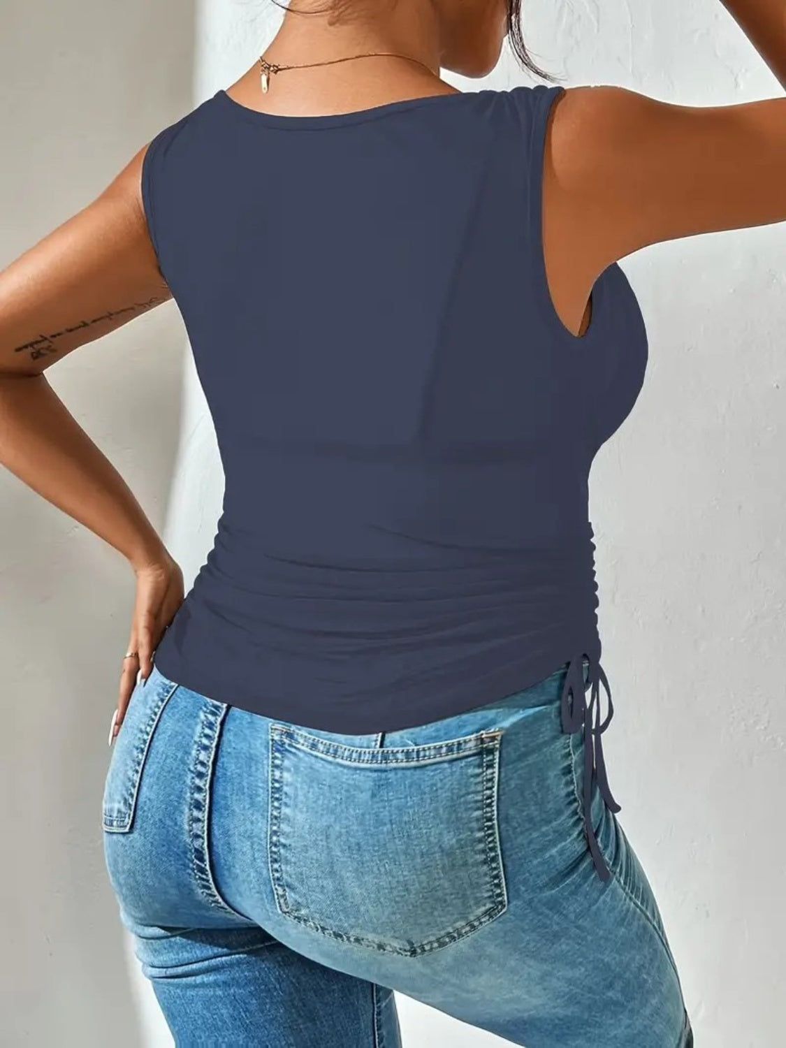 cf7b66d3-dca8-4a63-a972-b4412e3efd69-Max